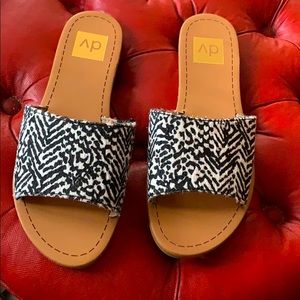 Animal print slides
